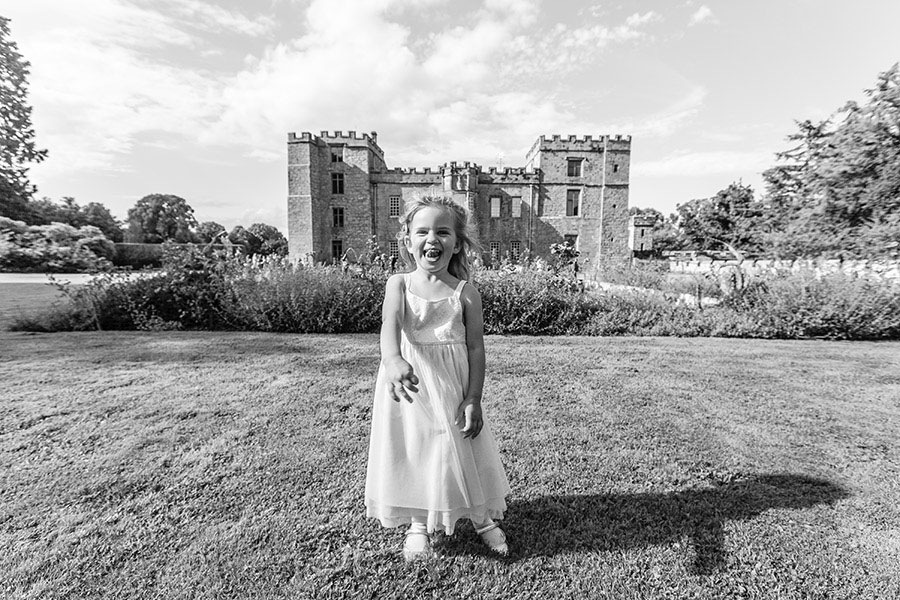 39 Fun and Cute Photos of Kids at Weddings