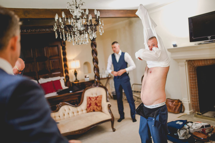 documentary style wedding photos