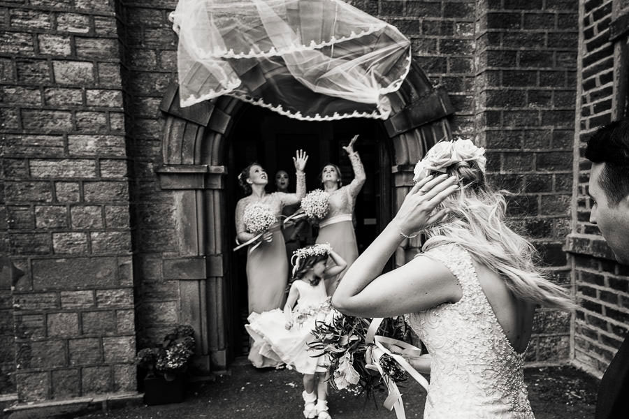 documentary style wedding photos