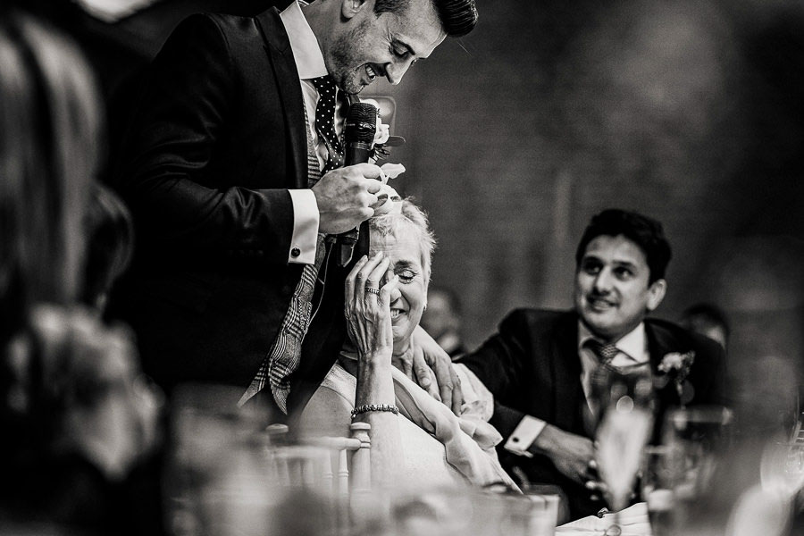 documentary style wedding photos