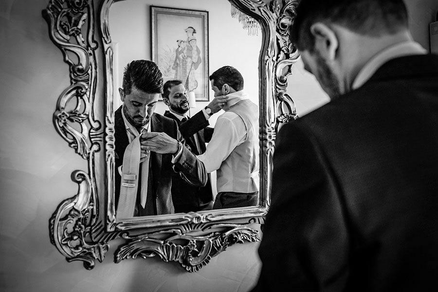 documentary style wedding photos