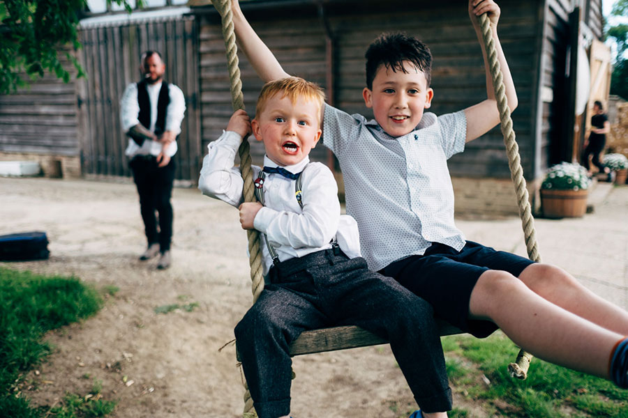 39 Fun and Cute Photos of Kids at Weddings