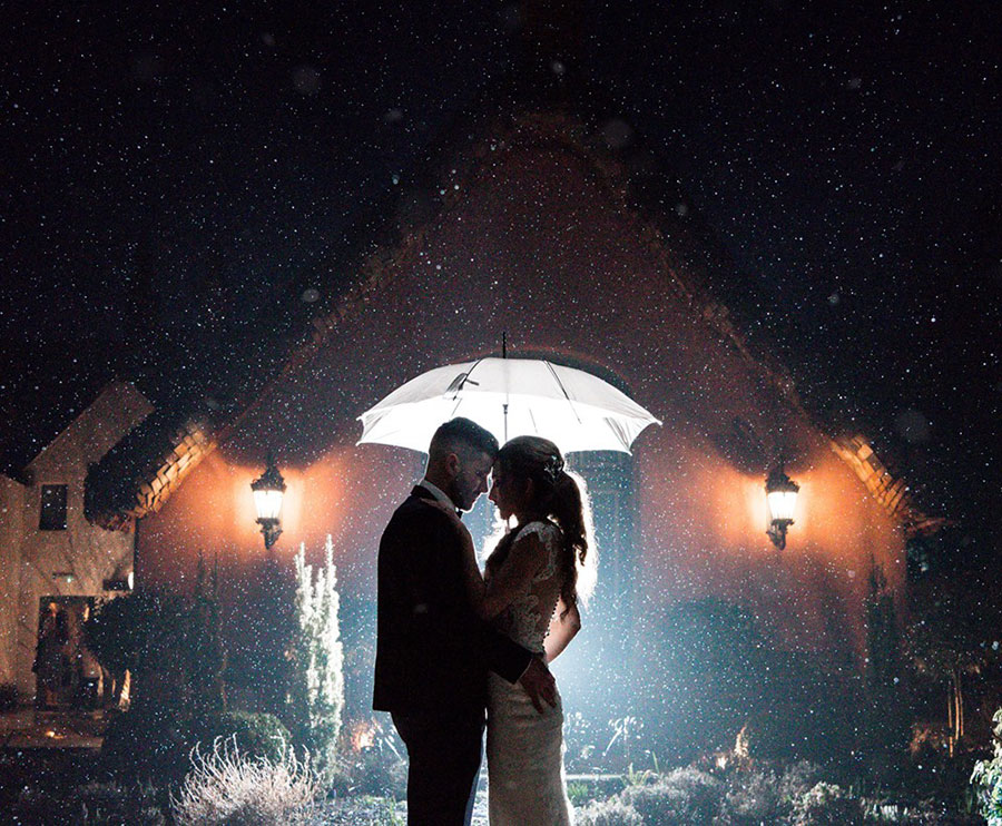 rain wedding photos