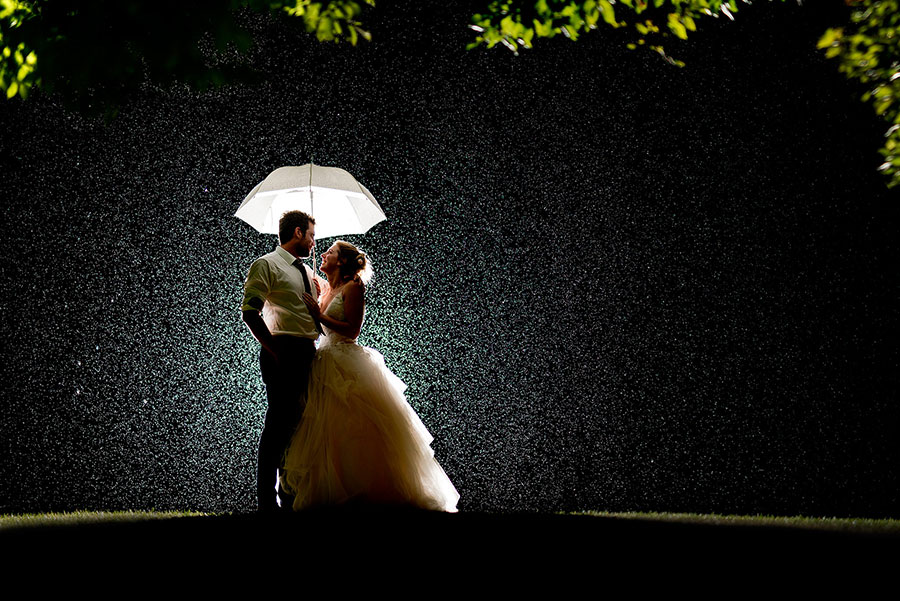rain wedding photos