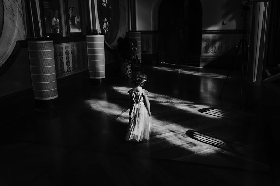 39 Fun and Cute Photos of Kids at Weddings
