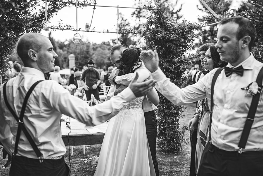 documentary style wedding photos