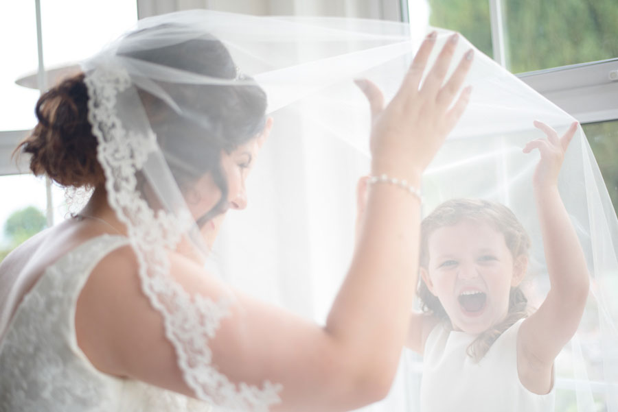 39 Fun and Cute Photos of Kids at Weddings