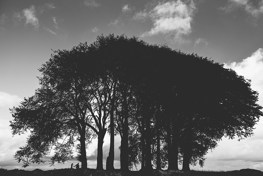 46 Stunning Black & White Wedding Photos