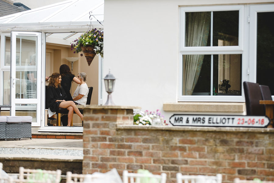 Must-Have Getting Ready Photos for Your Wedding