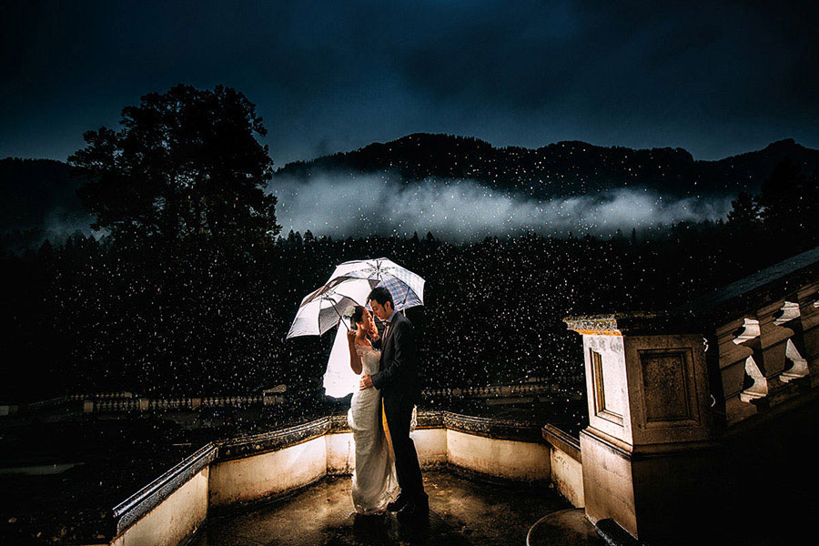 rain wedding photos