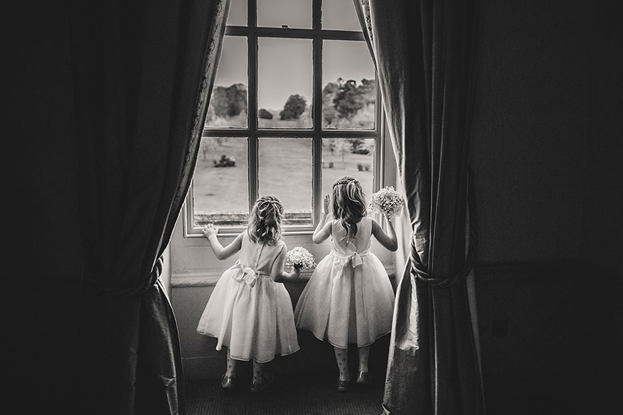 39 Fun and Cute Photos of Kids at Weddings