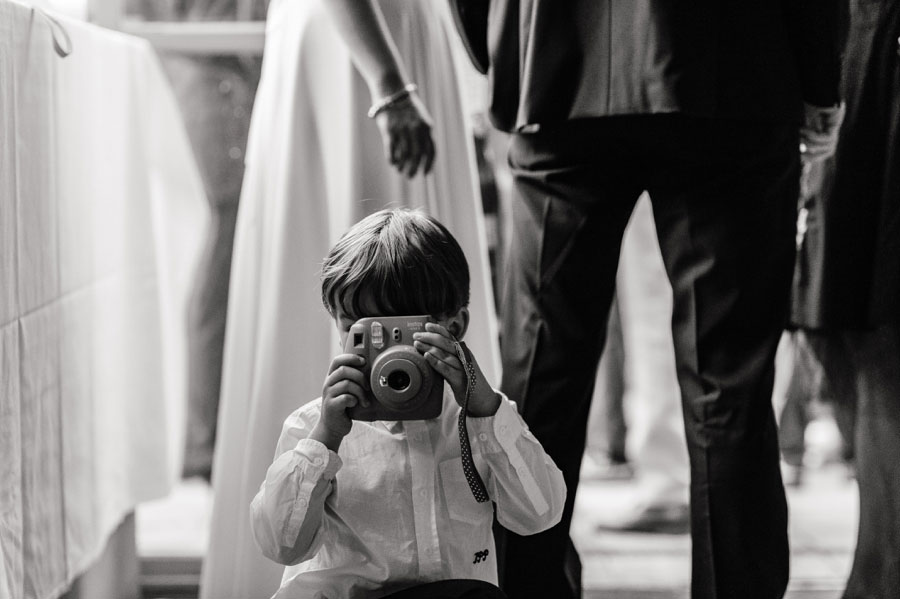 39 Fun and Cute Photos of Kids at Weddings