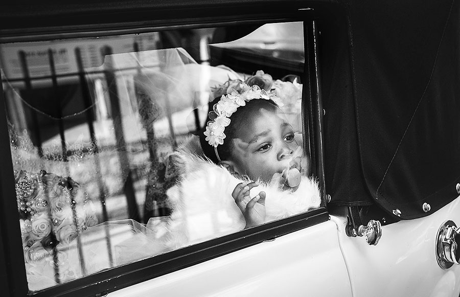 39 Fun and Cute Photos of Kids at Weddings