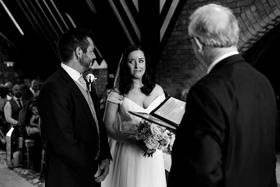 documentary style wedding photos