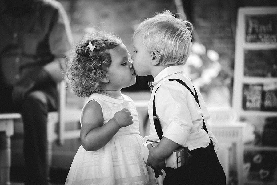 39 Fun and Cute Photos of Kids at Weddings