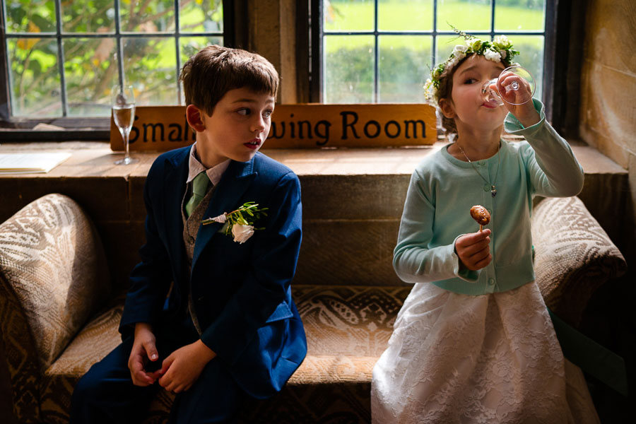 39 Fun and Cute Photos of Kids at Weddings